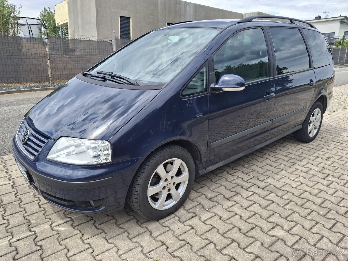 SHARAN 2,0 BENZÍN 85 KW DIGIKLIMA ALU KOLA
