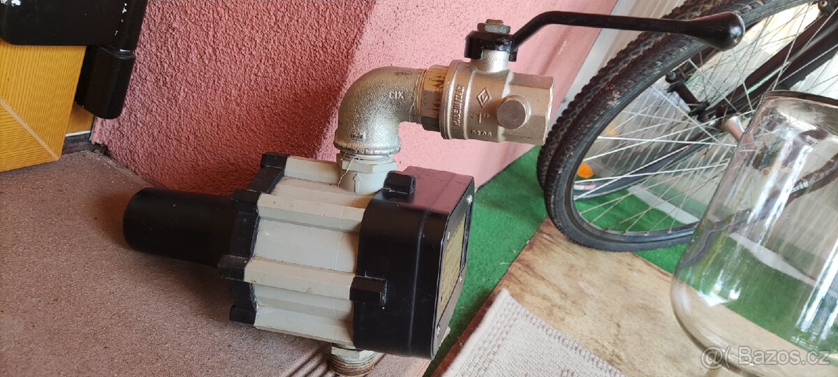 Spínač čerpadla automatický tlakový