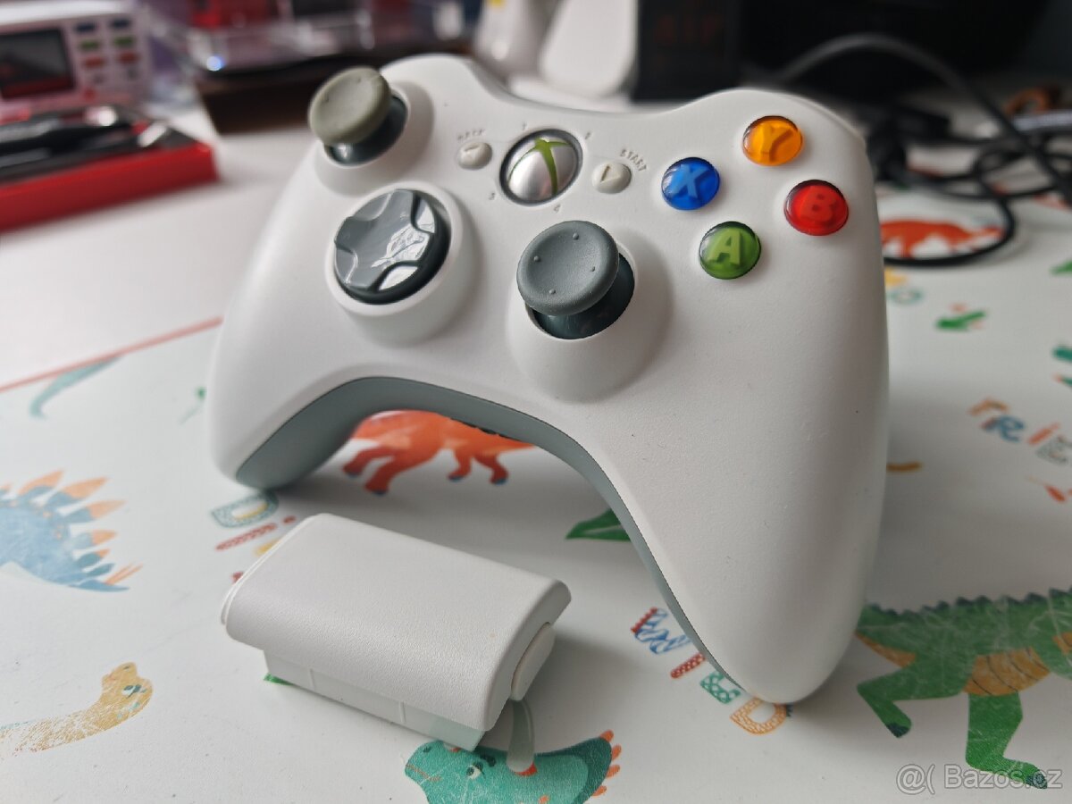 Xbox 360 Ovladač