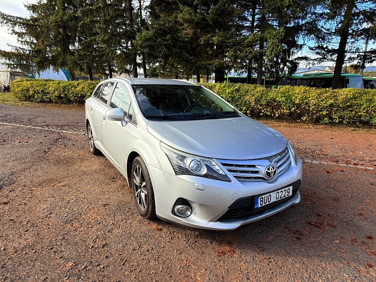 Toyota Avensis Kombi 2.0, 91kW, diesel, 2014