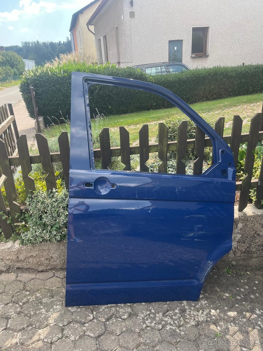 Přední pravé dveře Volkswagenu T5