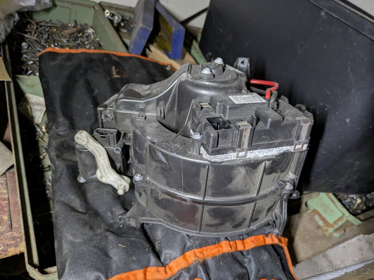 Audi A6 C6 ventilátor topení