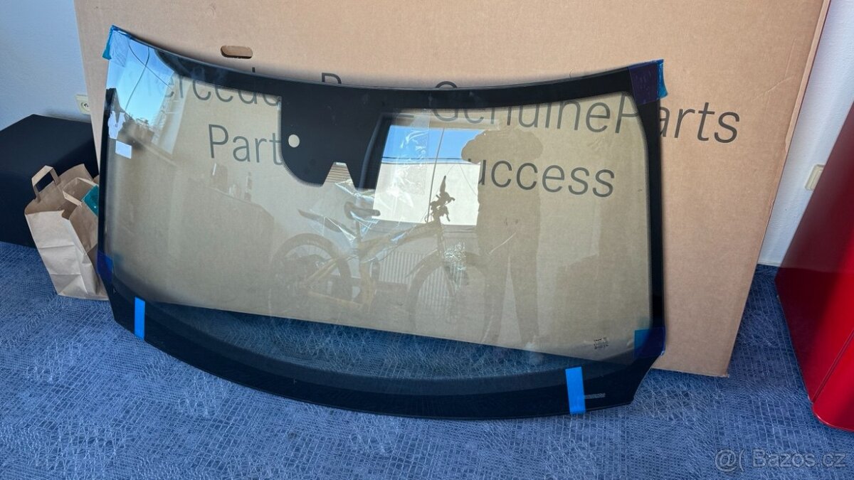 Prodám Čelní okno DODGE RAM