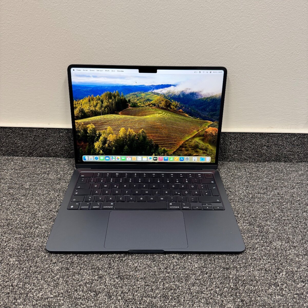 NOVÝ MACBOOK AIR 13” m3/256GB/8GB/BATERIE 100%