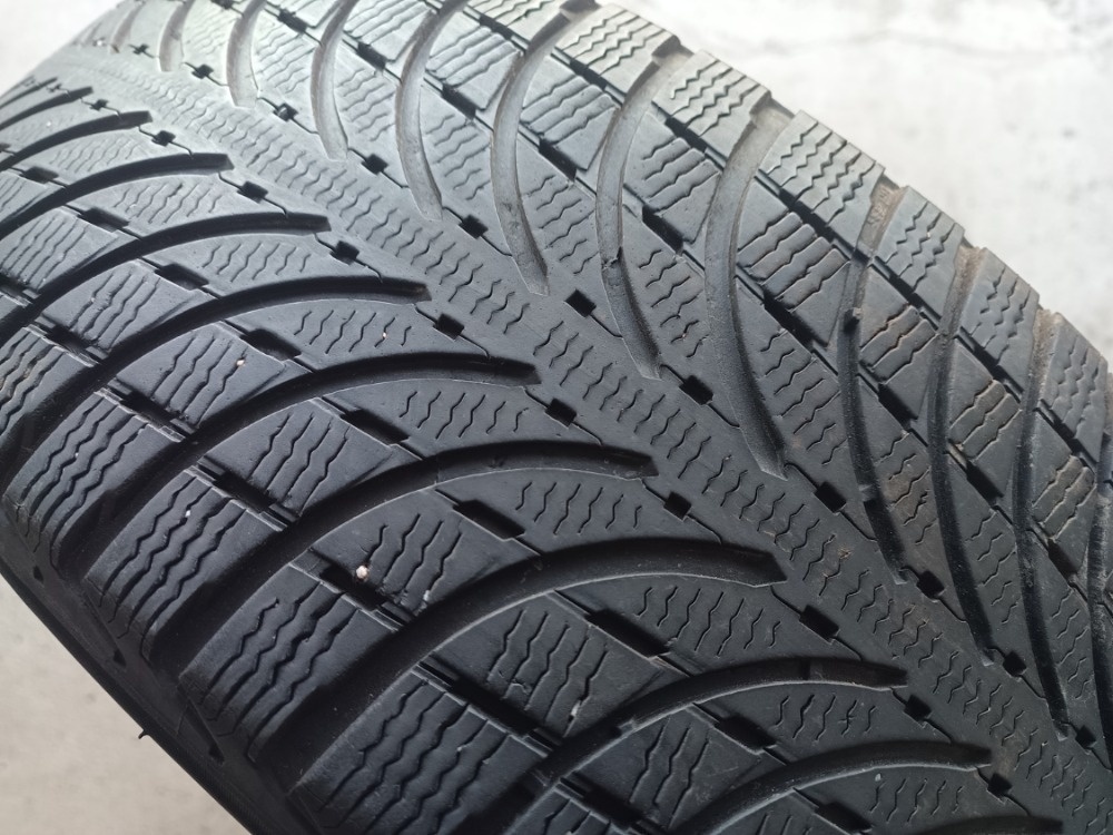 225/65 R17 MICHELIN (3617)
