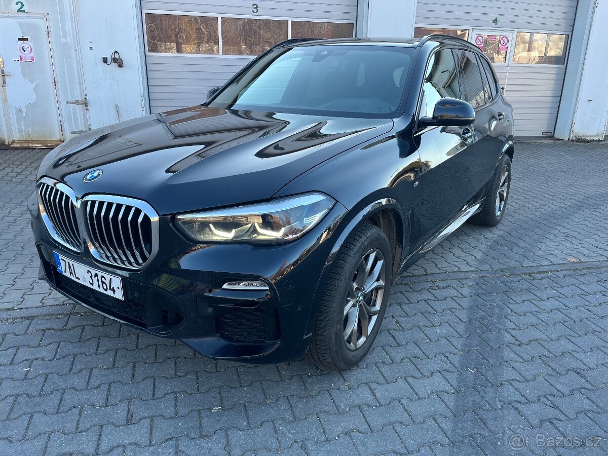 BMW X5 M-paket X drive 195 kw
