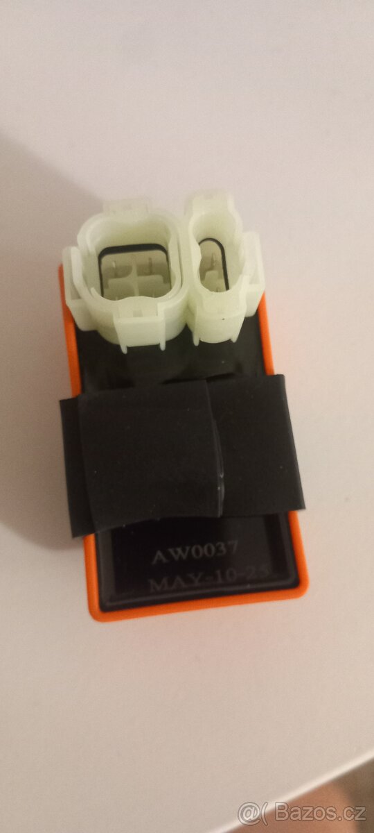 Řídící jednotka čínské skůtry