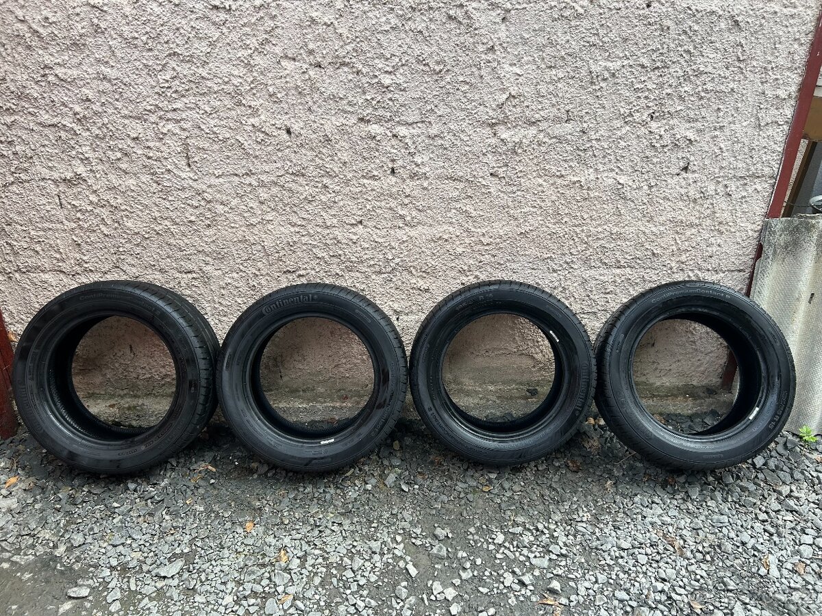 Prodám gumy 195/55/15 Continental