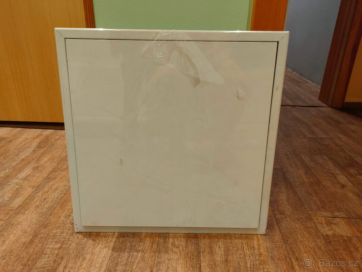 Revizní dvířka 60x60 cm, nová, více ks