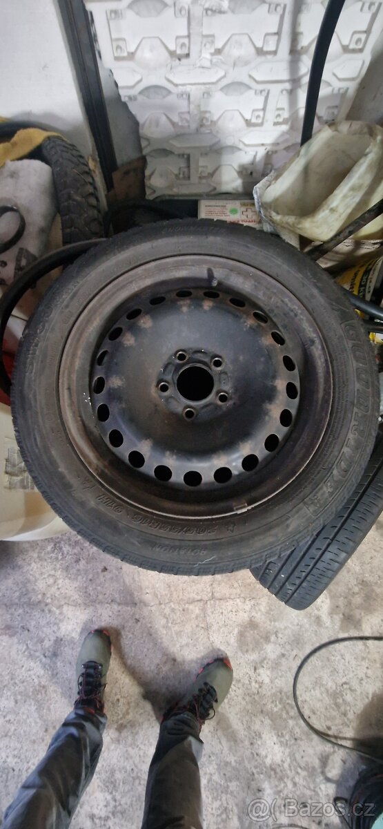 Ford Focus 5x108 sada zimních kol na diskách 205/55R16 91H