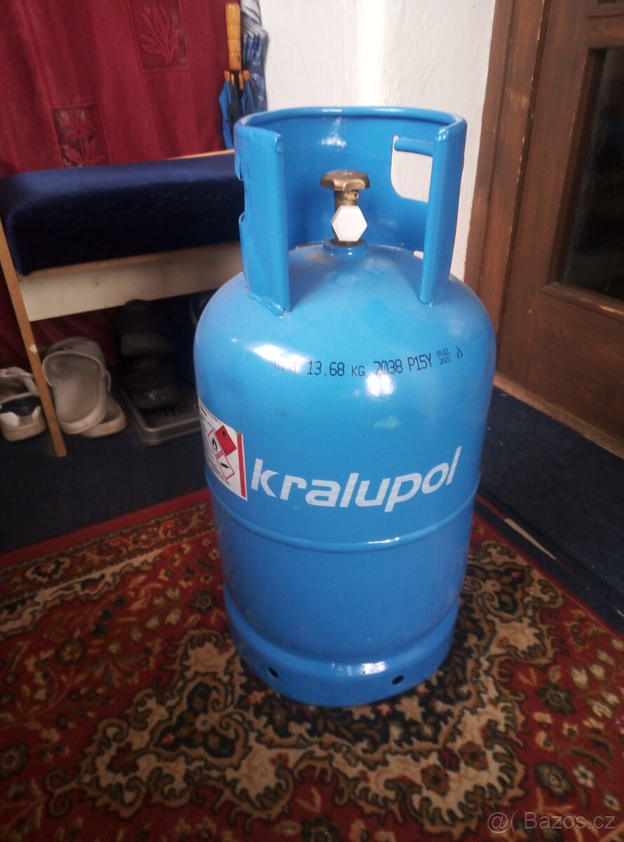 propan butan bomba lahev