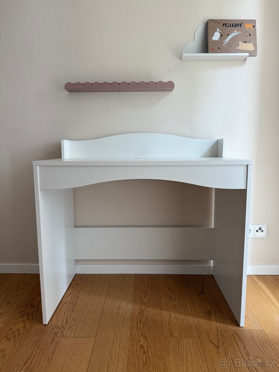 psací stůl IKEA Smagora