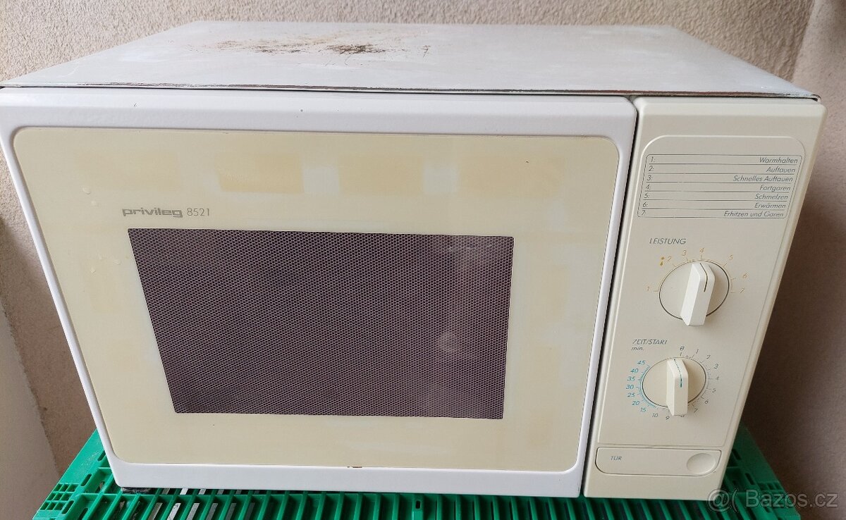 Mikrovlnná trouba Privileg 8521