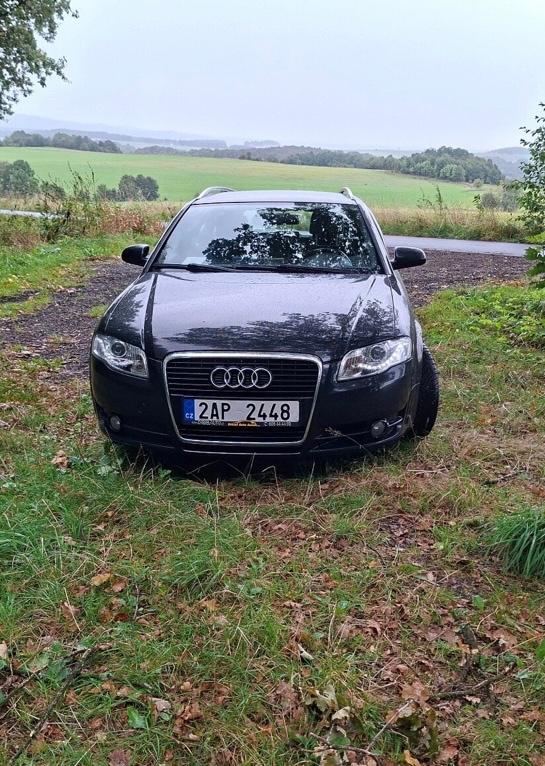 Audi A4 B7 2 TDi rok 2008 Automat