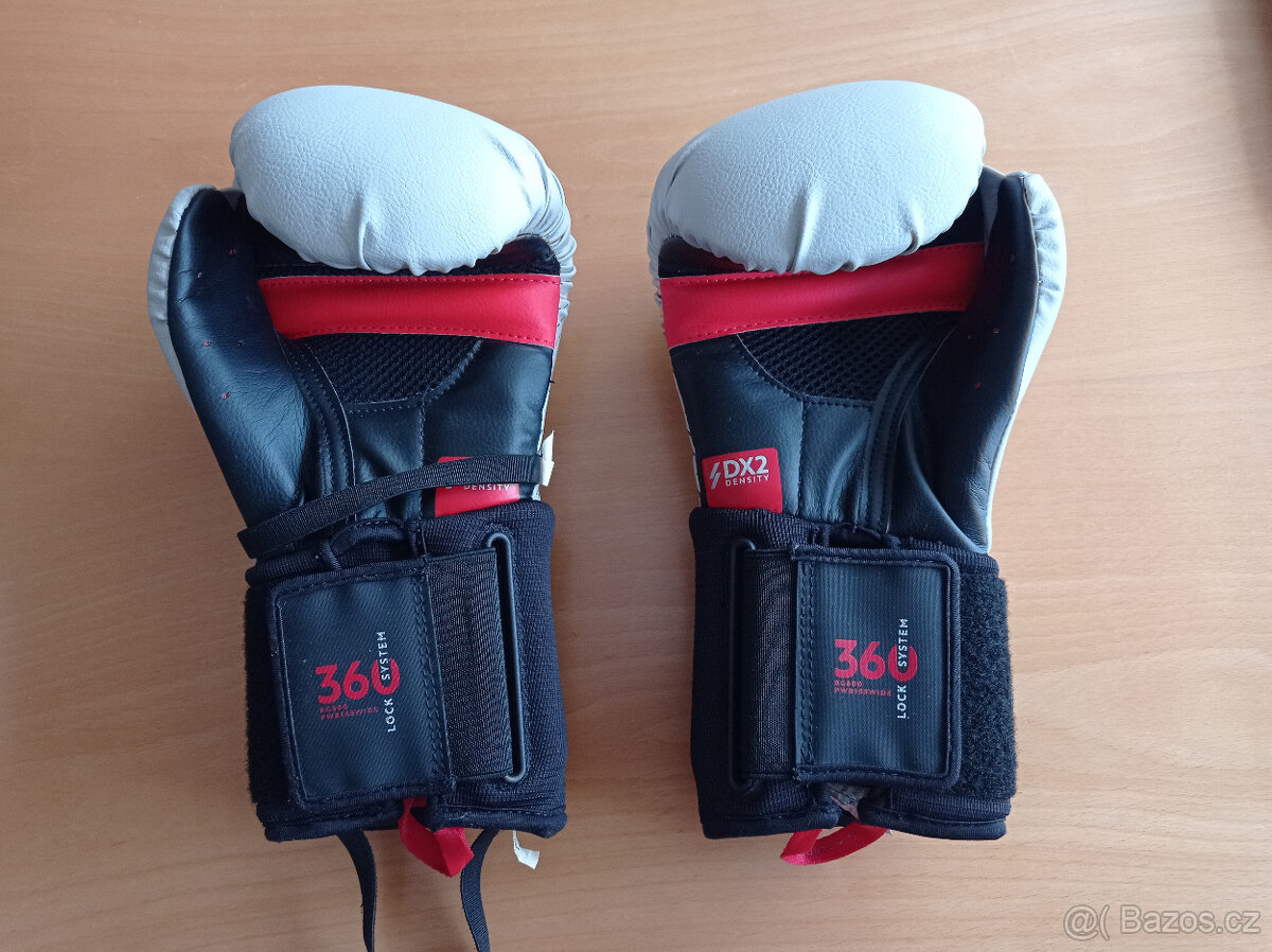 Boxerské rukavice + chrániče