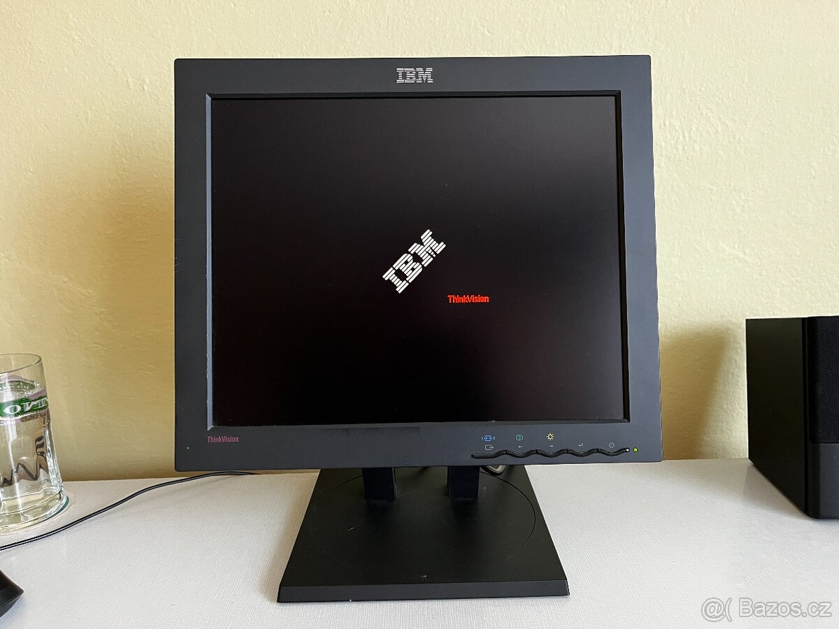 LCD monitor IBM 6734-HB0 17"
