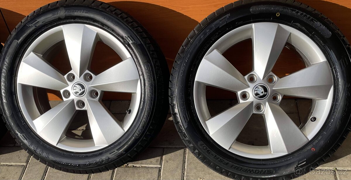 NANUQ originá škoda alu disky z Octvia IV 215 55 R17