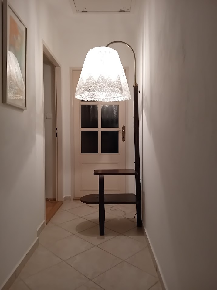 Podlahová lampa Jindřich Halabala, po renovaci