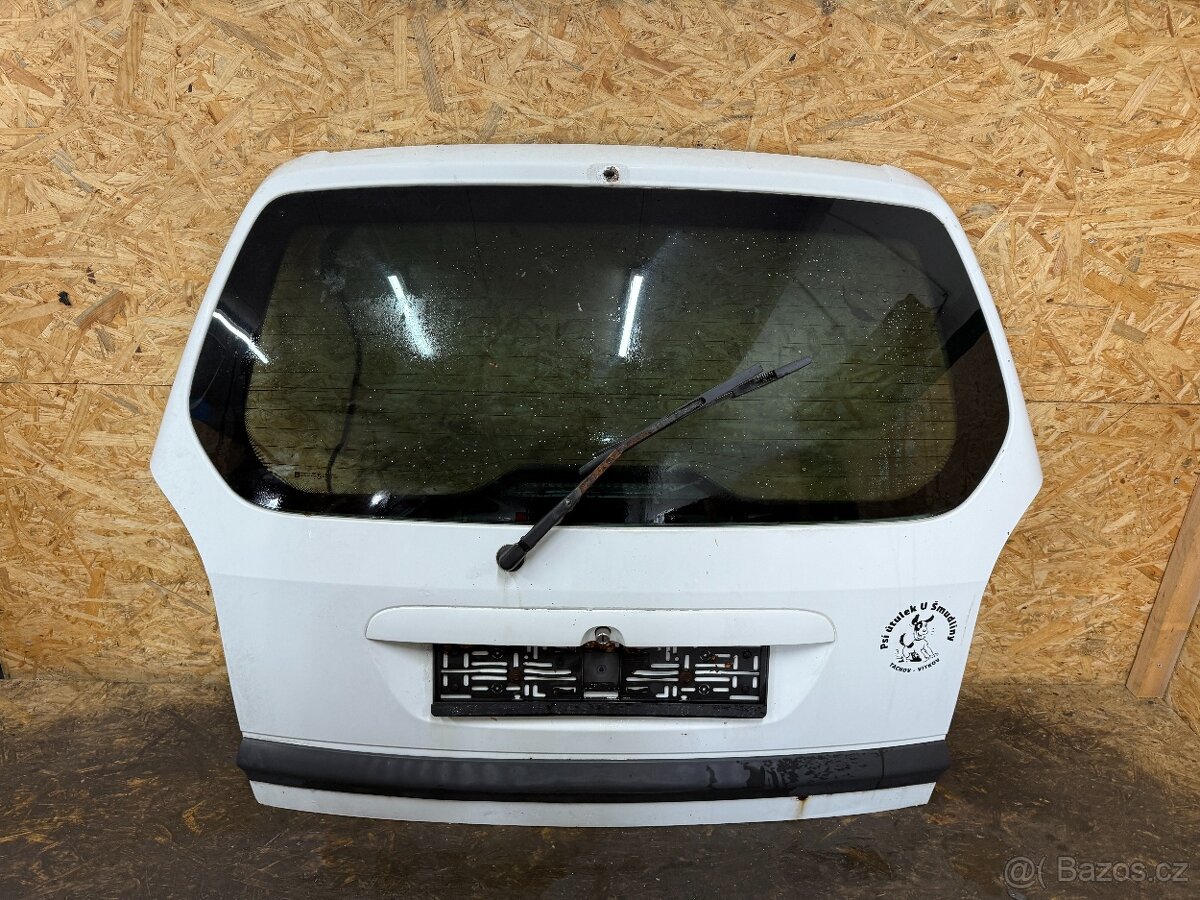 PÁTÉ DVEŘE KUFRU OPEL ZAFIRA A