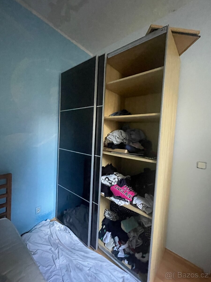 Skříň ikea