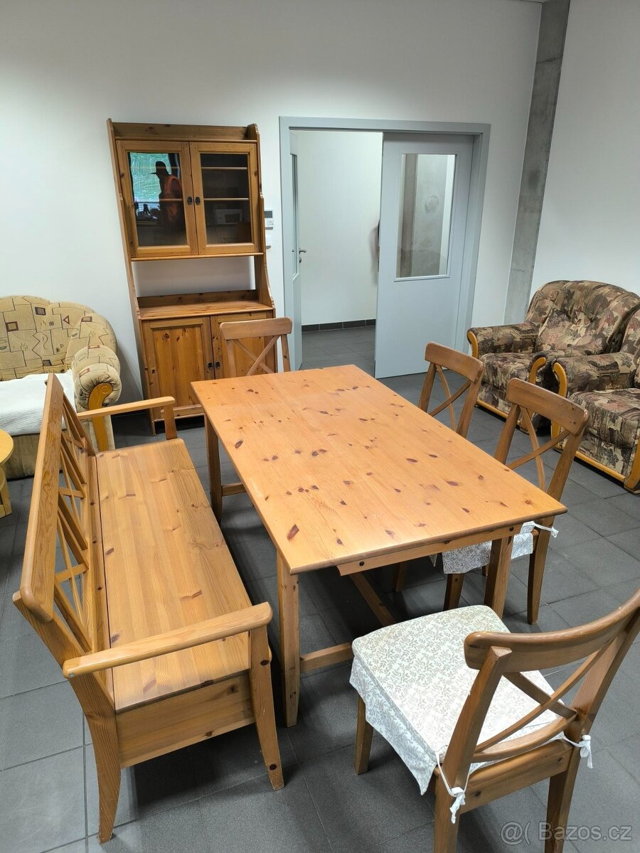 Jídelní set