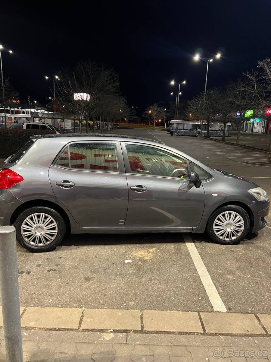Toyota Auris 2.0 nafta