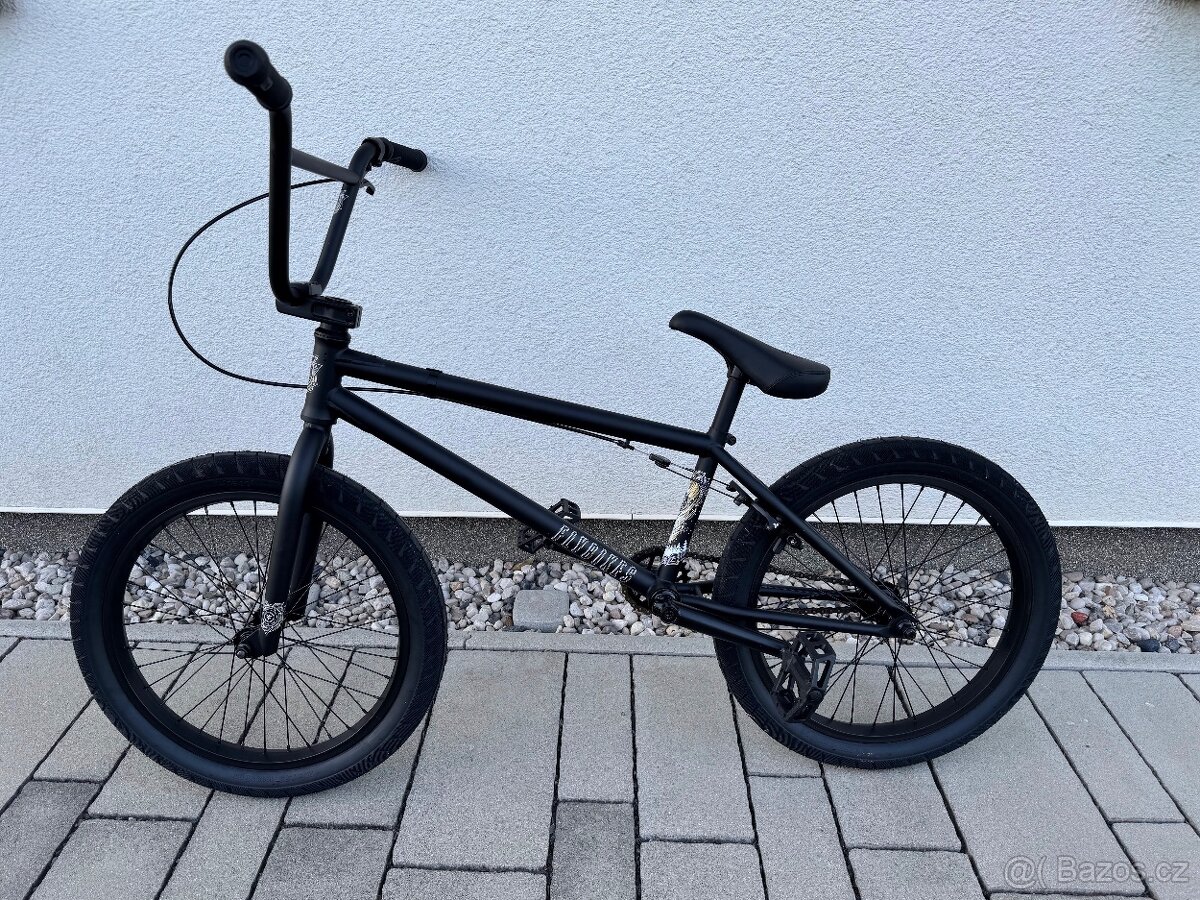 BMX kolo Flybikes Electron 21” RHD Flat Black
