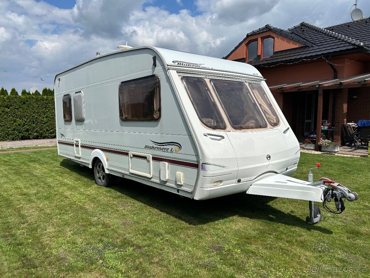 Anglický karavan SWIFT BLAKEMERE