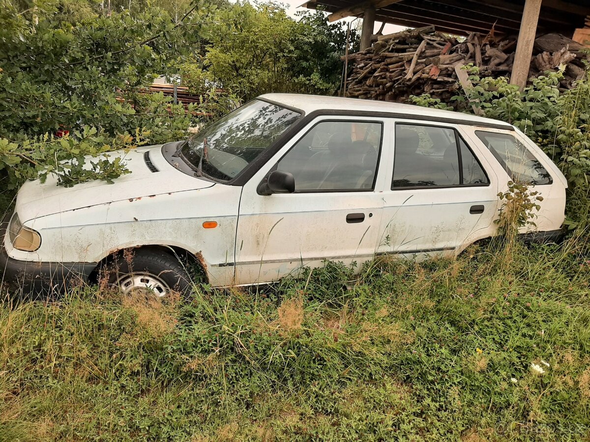 Škoda Felicia na díly