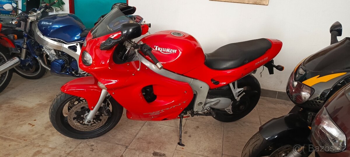 Triumph daytona955