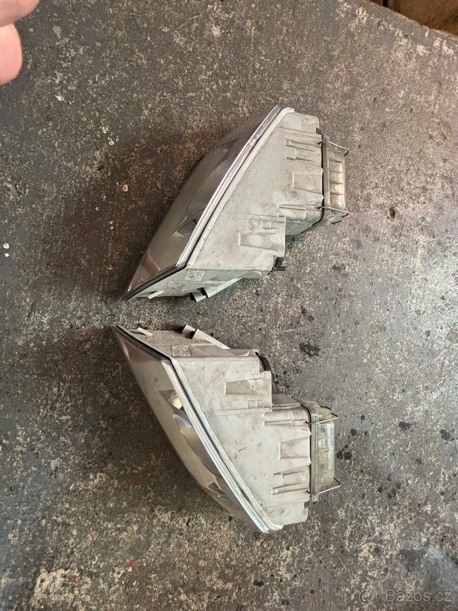 Světlo xenon octavia II