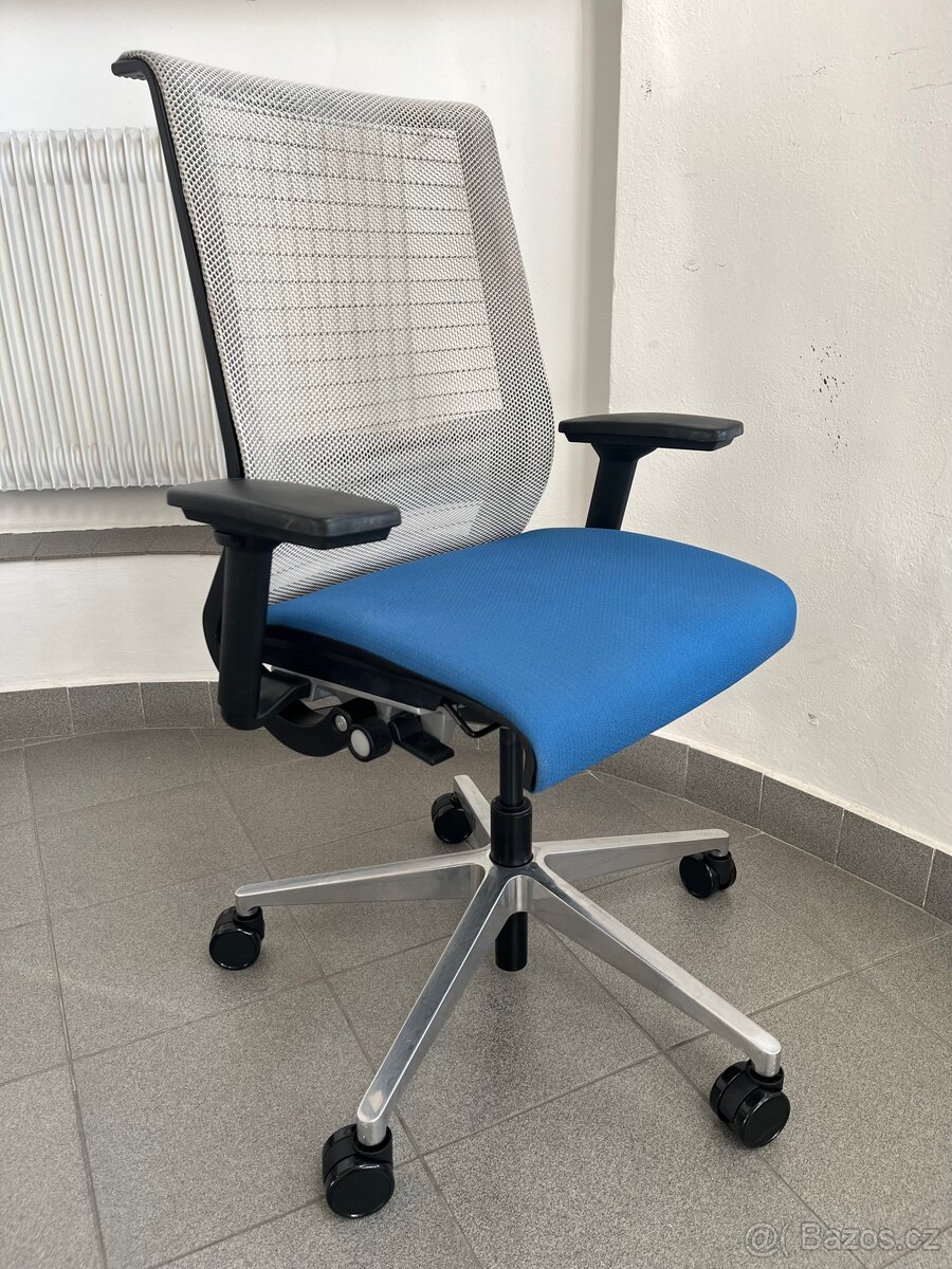 kancelářská židle Steelcase Think