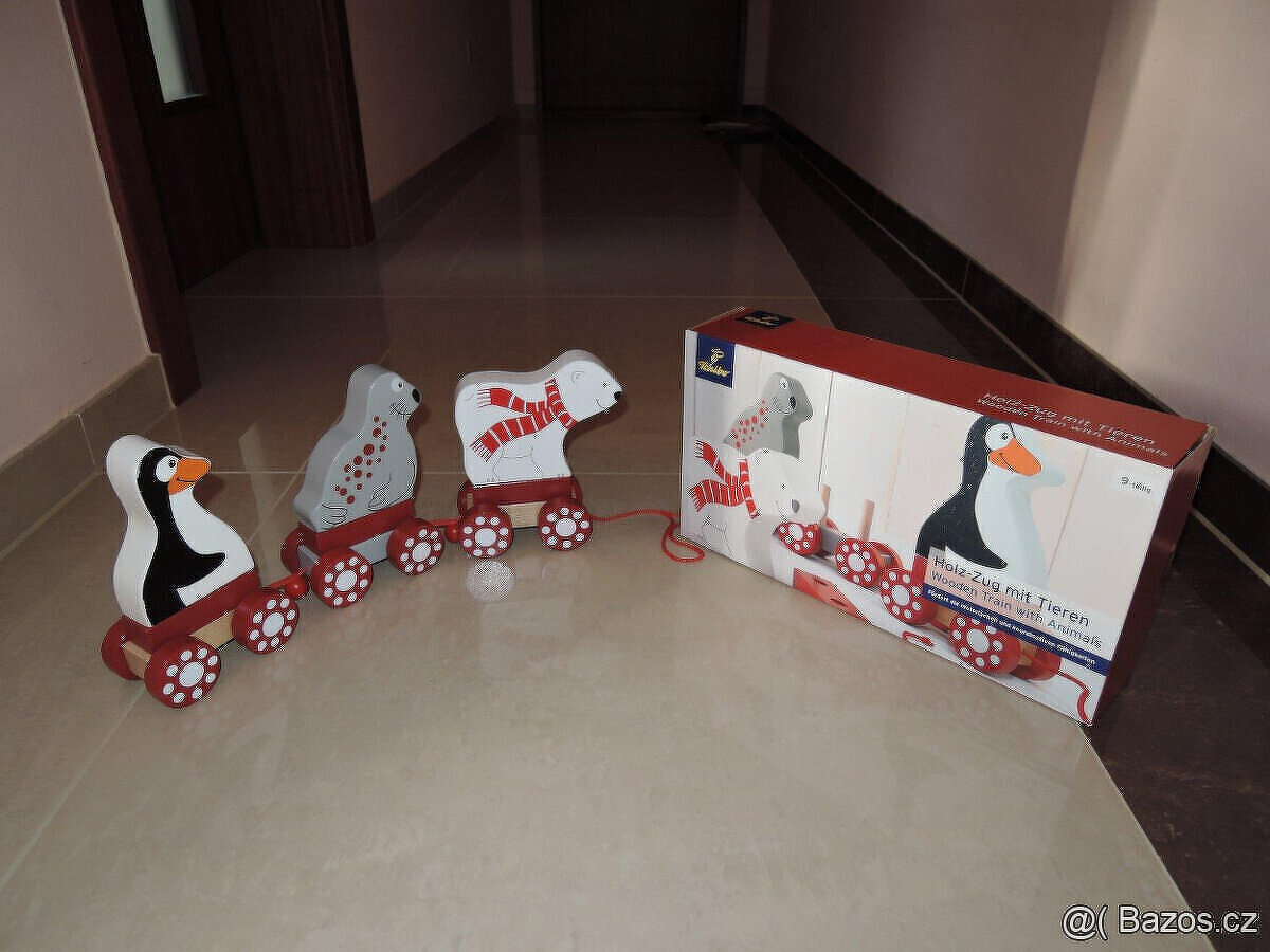 Dřevěný vláček TCHIBO