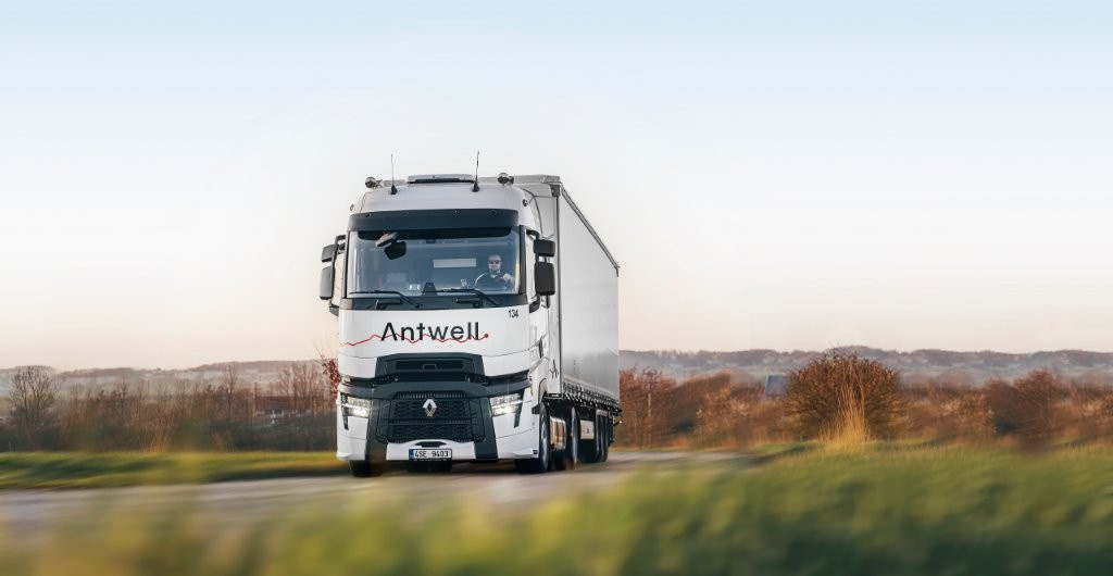 Nabídka práce pro sehrané dvojice na dvojposádku.