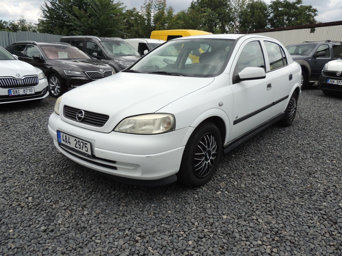 Opel Astra G,1.4i 16V,12/2004,klima,ČR,3.majitel