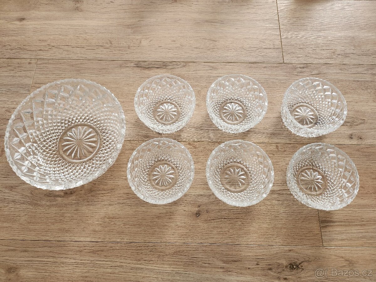 Nová sada misek - České sklo