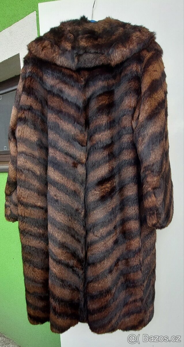 Kožich z pravé králičí kožešiny