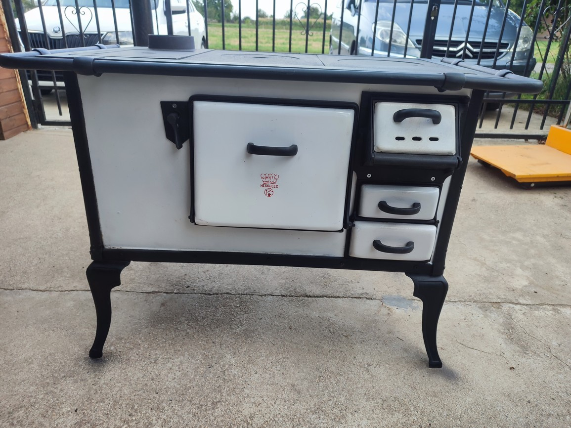 Sporák na drevo, piecka, kachle Fiľakovo Luxor NEO.