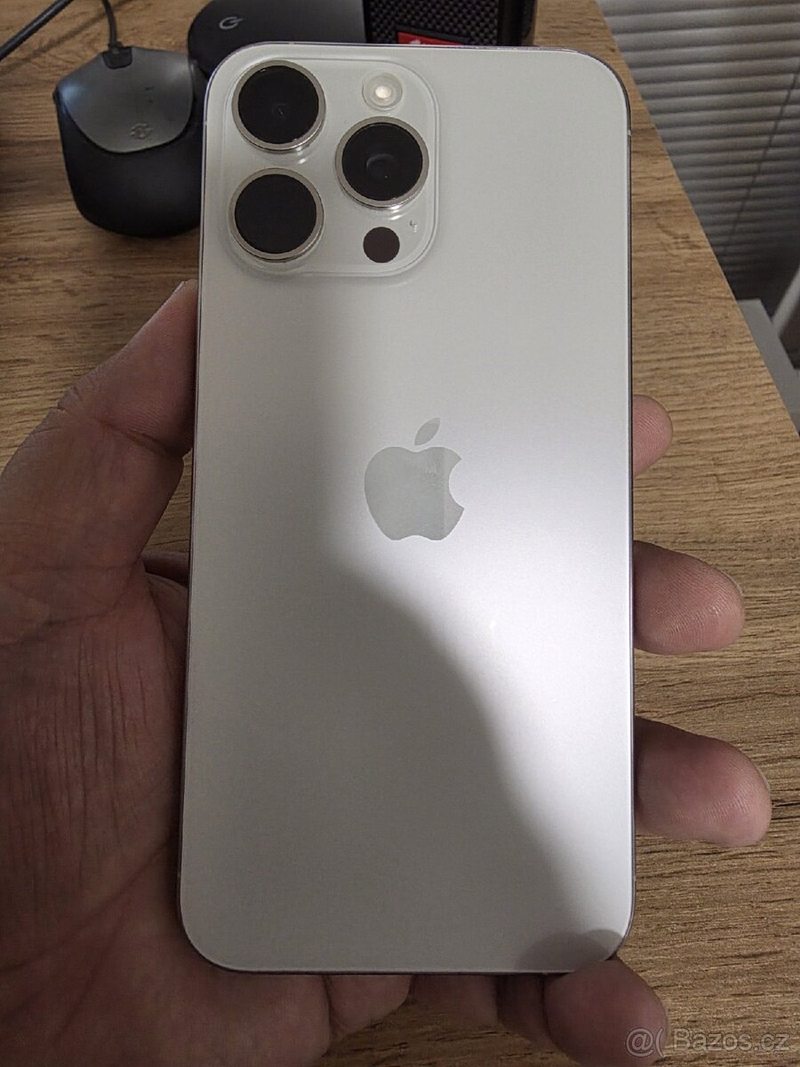 iPhone 15 Pro Max 512 GB + Apple Watch Series 8 Cellular