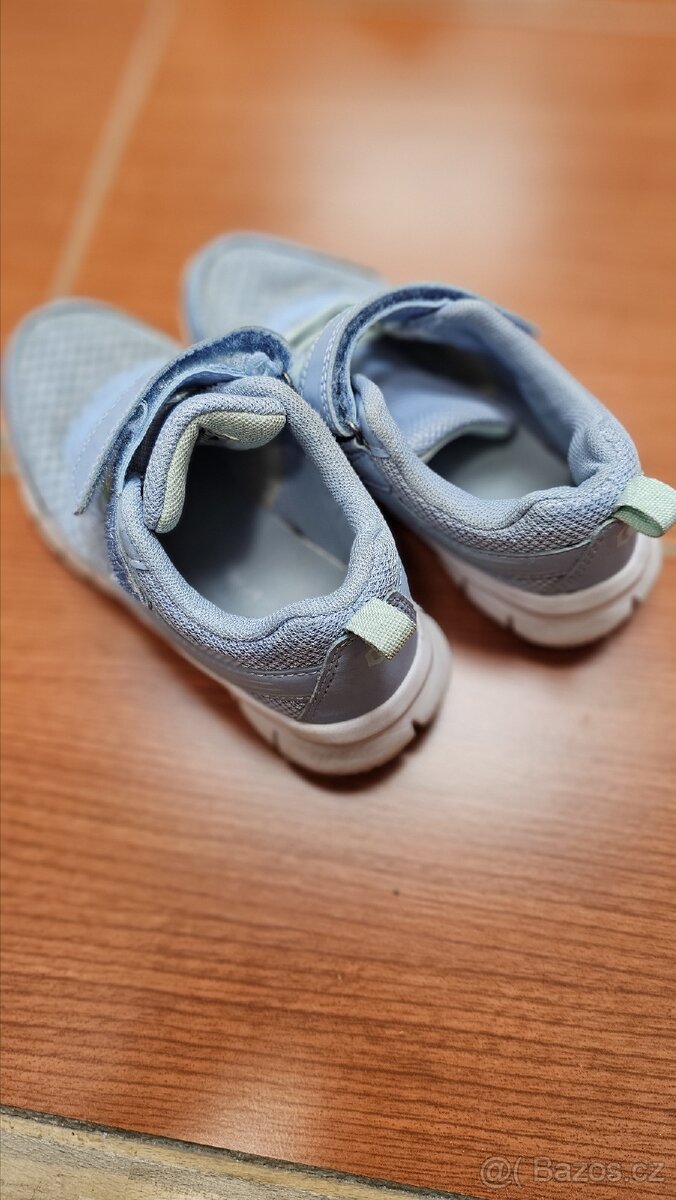 Tenisky zn. Arcore vel. 33