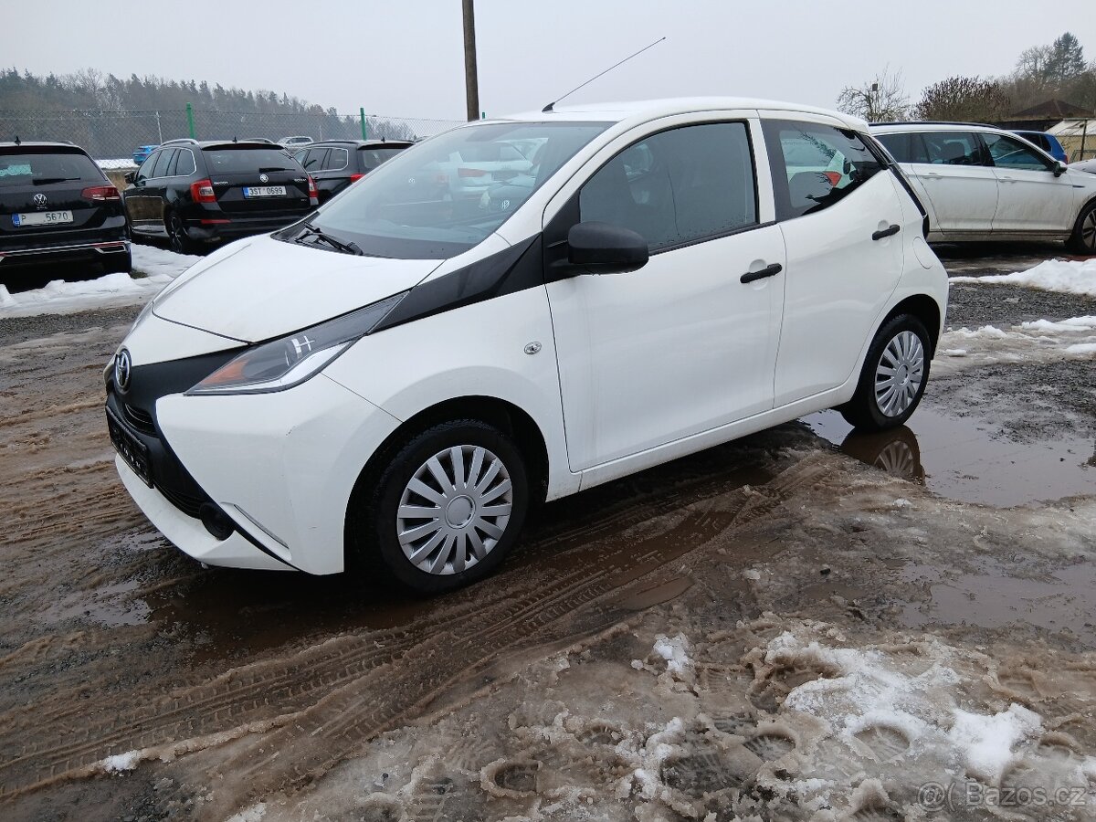 Toyota Aygo 1.0, 51 kW, klima