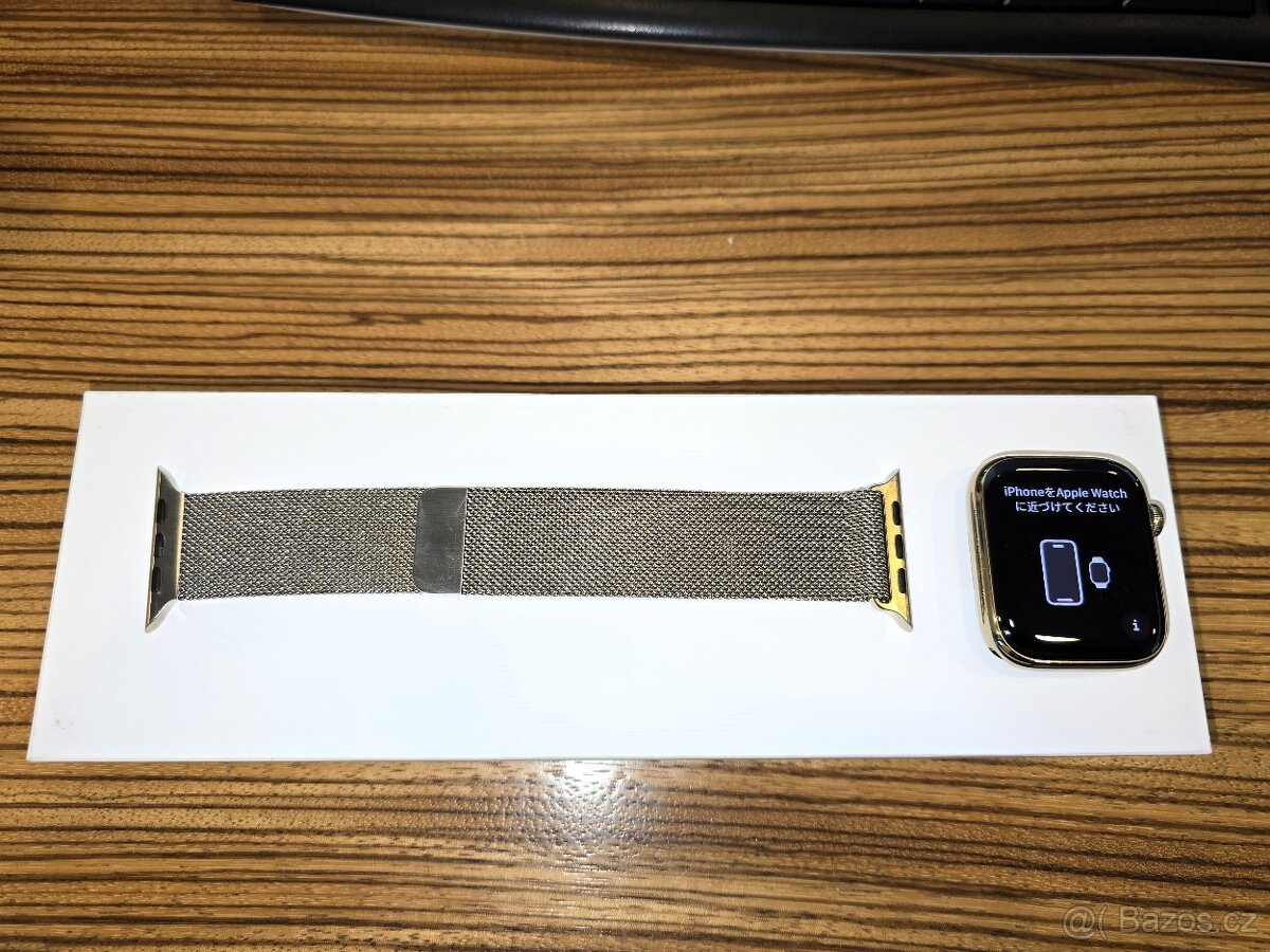 Apple Watch Series 9 45mm Cellular Gold s milánským tahem