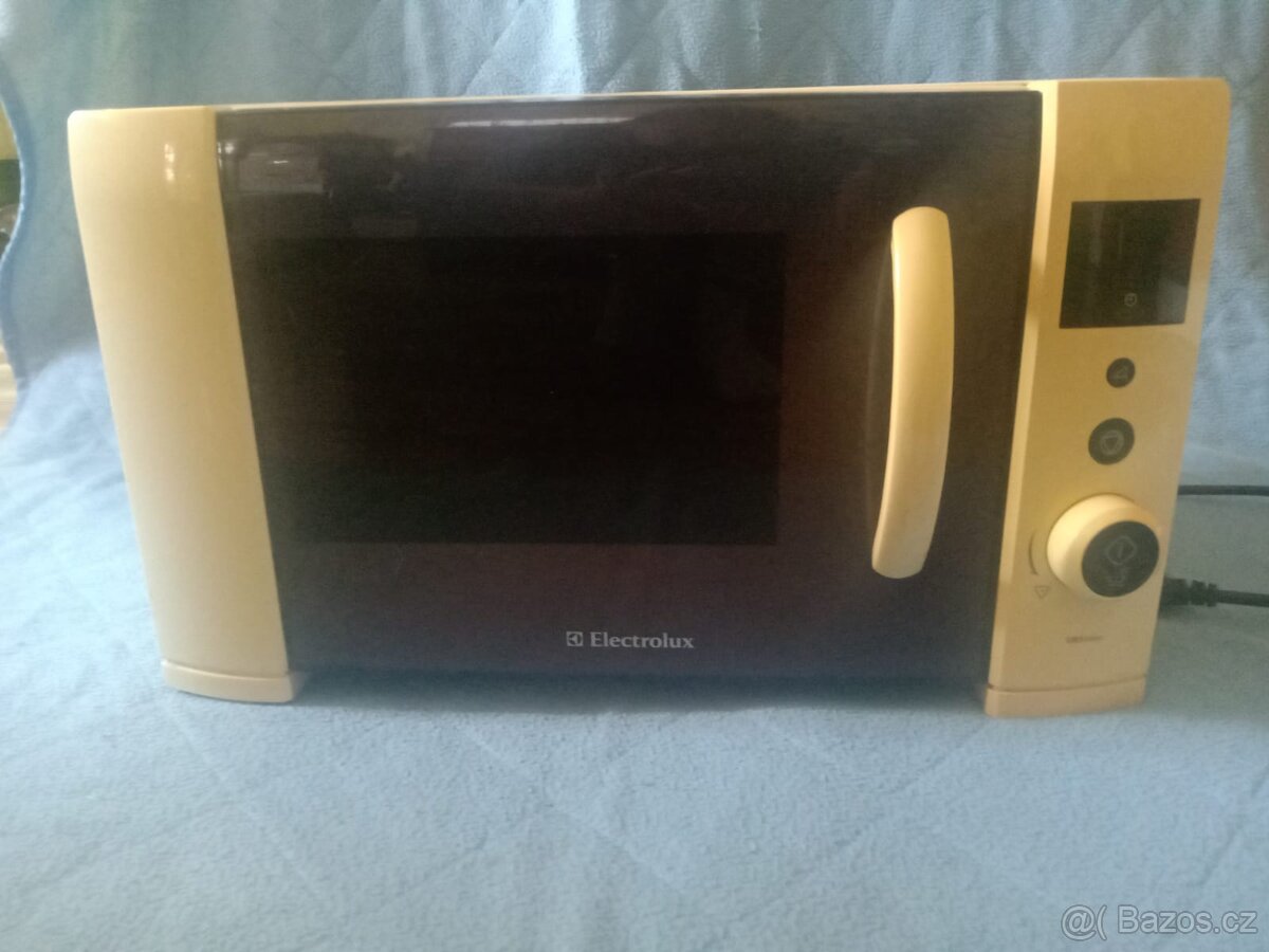 Digitální mikrovlnná trouba Electrolux