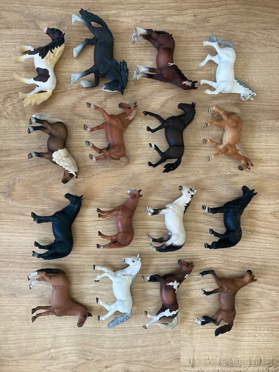 Schleich koně