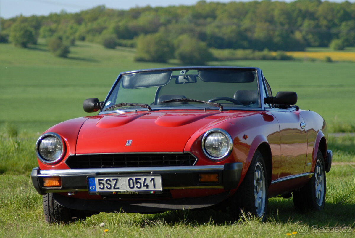 FIAT 124 SPIDER PININFARINA
