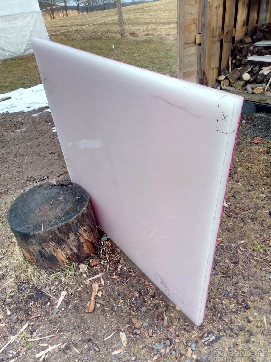 Plexisklo 100x100x3,4 cm.
