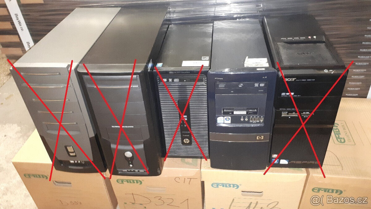 Stolní PC Case komponenty desky zdroje skříň monitor