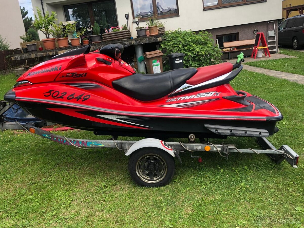 Vodní skútr - JET SKI KAWASAKI ULTRA 250X
