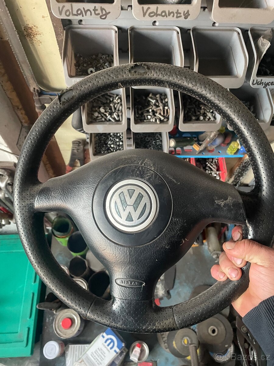 Tříramenný volant octavia 1