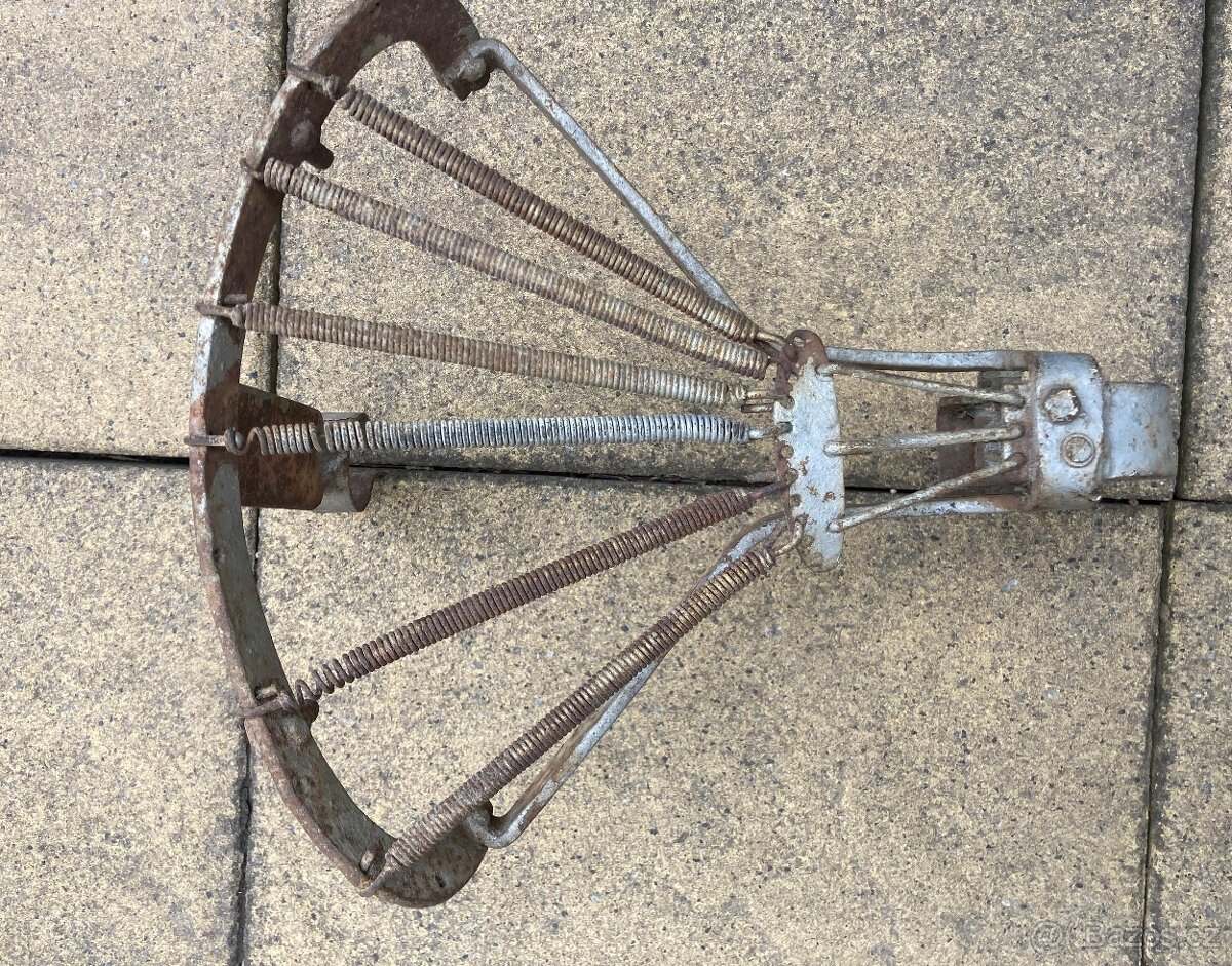 ČZ 125B sedlo